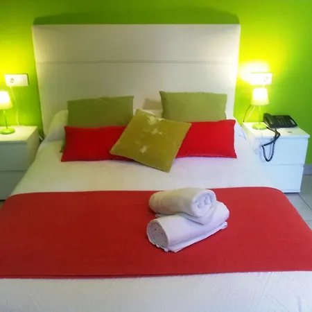 Nest Style Πανσιόν Γρανάδα